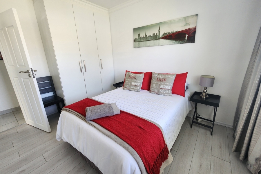 3 Bedroom Property for Sale in Wavecrest Eastern Cape